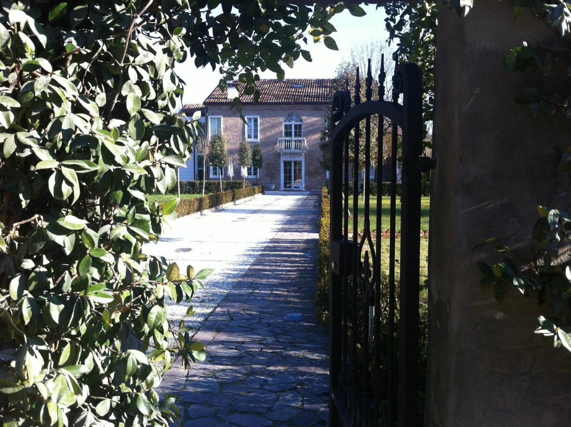 Gasthaus Horti Della Fasanara Ferrara Exterior foto
